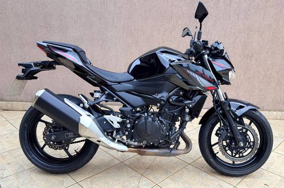 KAWASAKI Z400 KAWASAKI Z400